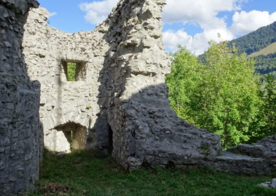 Ruines de Montsalvens - © Photo Catherine Gaillard-Sarron 9.9.22